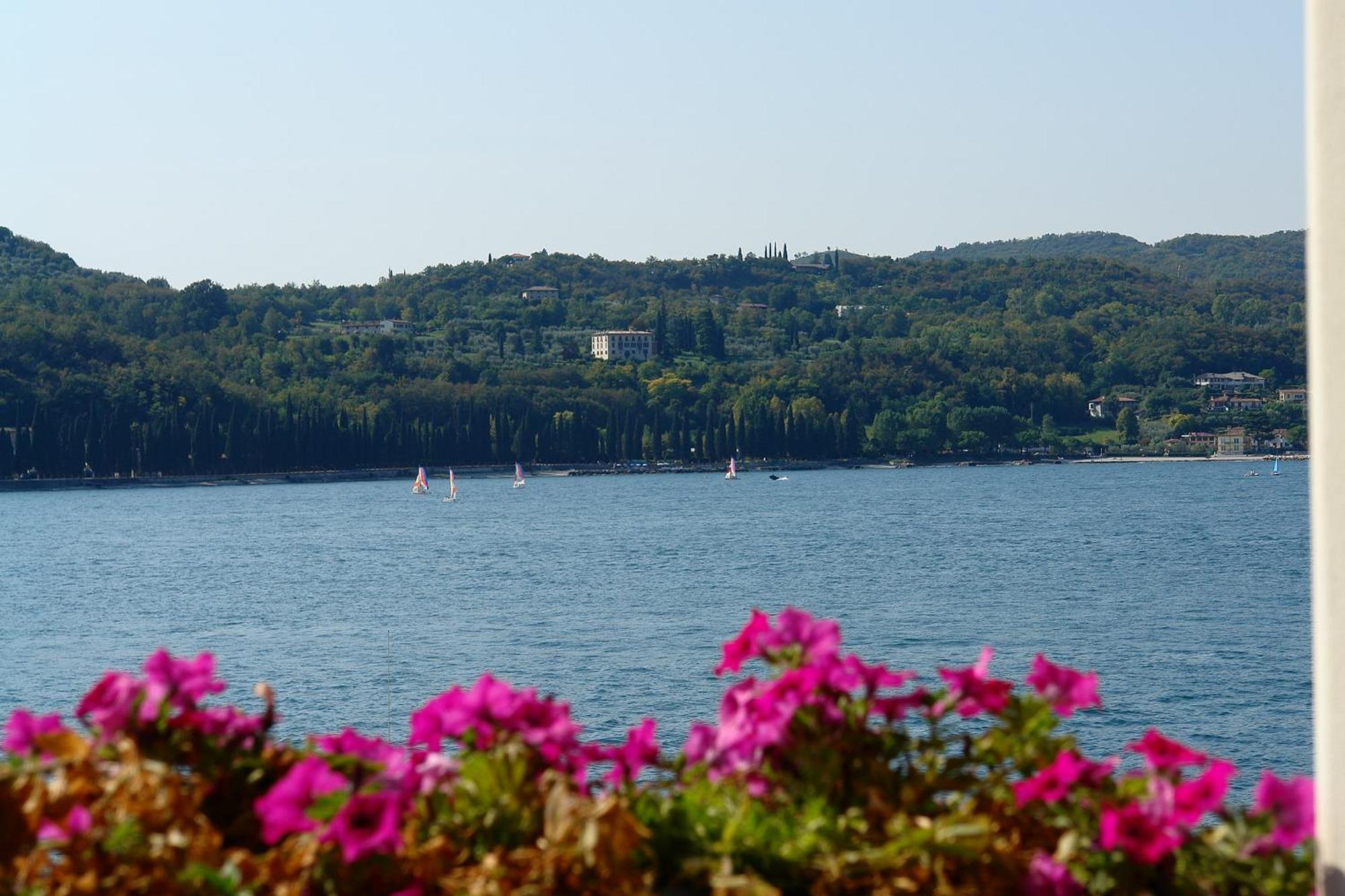 Hotel Ristorante Lepanto Сало Екстер'єр фото